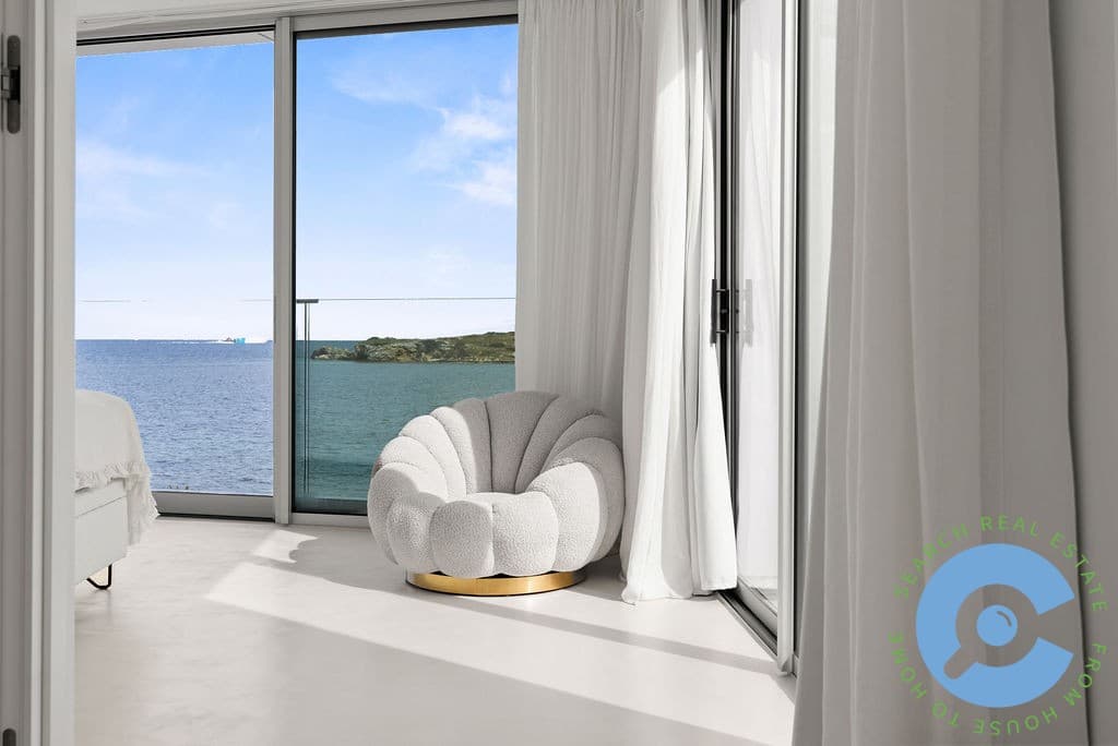 Huis met prachtig zeezicht en privé strand 15
