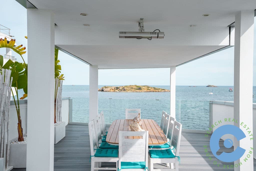 Huis met prachtig zeezicht en privé strand 24