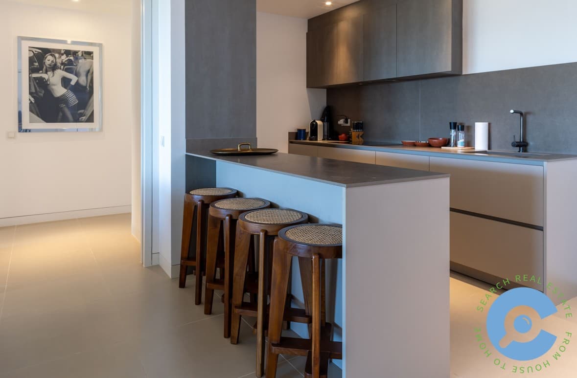 Penthouse appartement met privaat zwembad 11