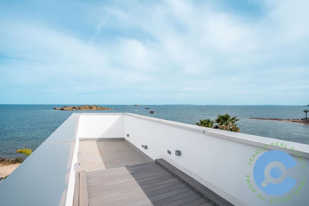 Huis met prachtig zeezicht en privé strand 29