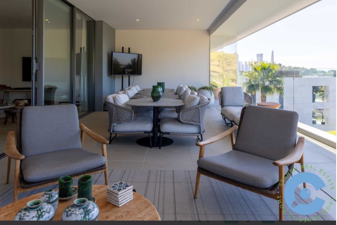 Penthouse appartement met privaat zwembad 10